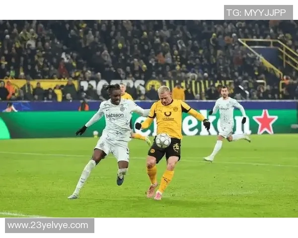 特兰米尔主场迎战赫尔城争夺英冠积分榜关键战役